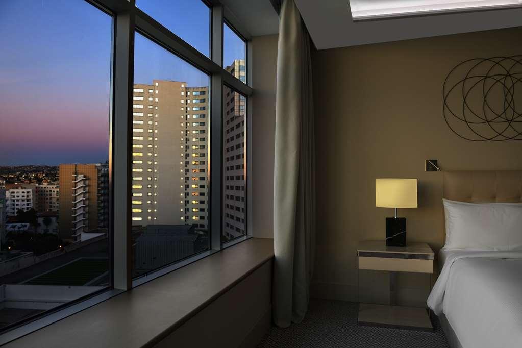 Hilton Center Hotel 5*